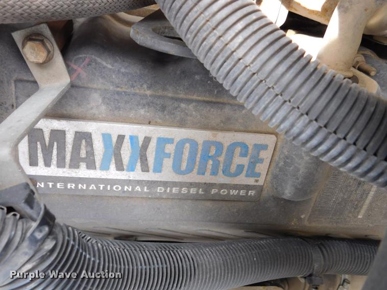 image for item DA1073 2011 International WorkStar 7400 bucket truck