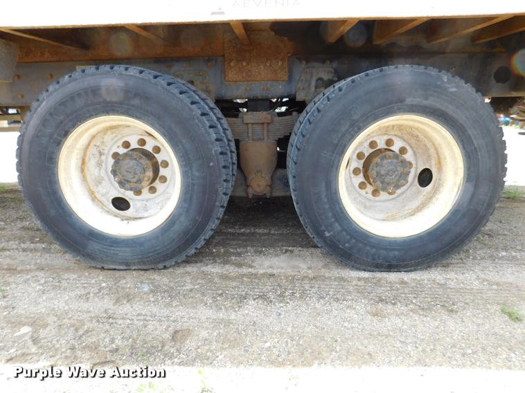 image for item DA1073 2011 International WorkStar 7400 bucket truck