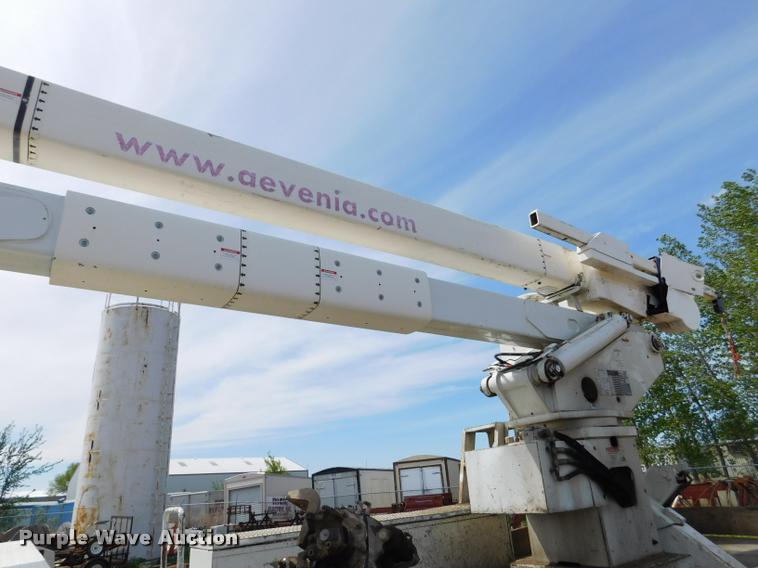 image for item DA1073 2011 International WorkStar 7400 bucket truck