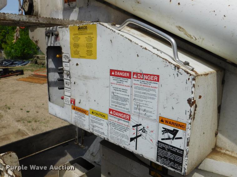 image for item DA1073 2011 International WorkStar 7400 bucket truck