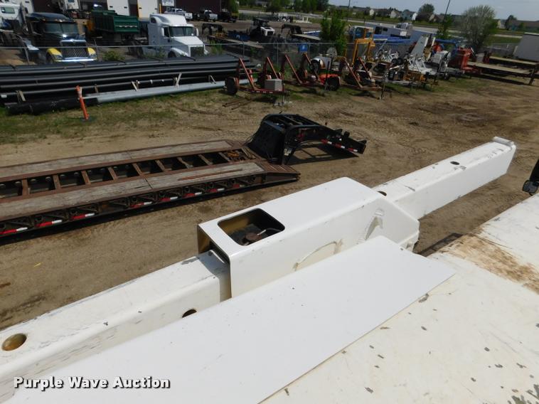 image for item DA1073 2011 International WorkStar 7400 bucket truck