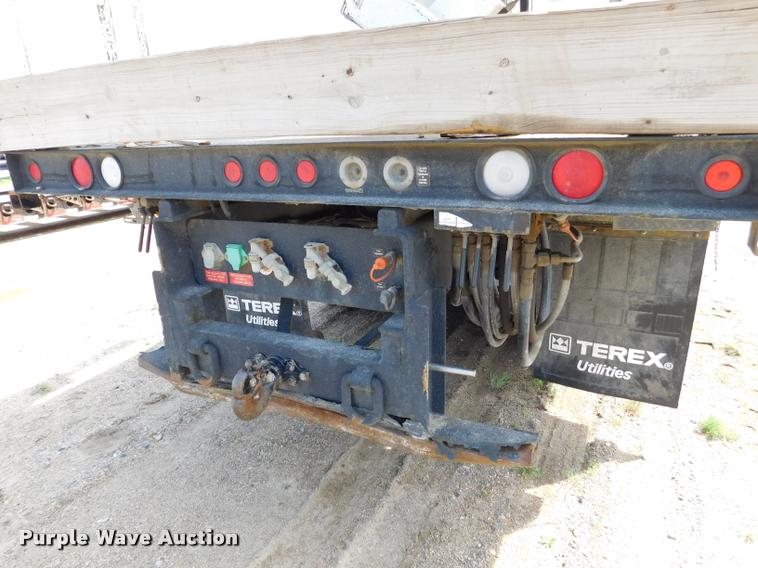 image for item DA1073 2011 International WorkStar 7400 bucket truck
