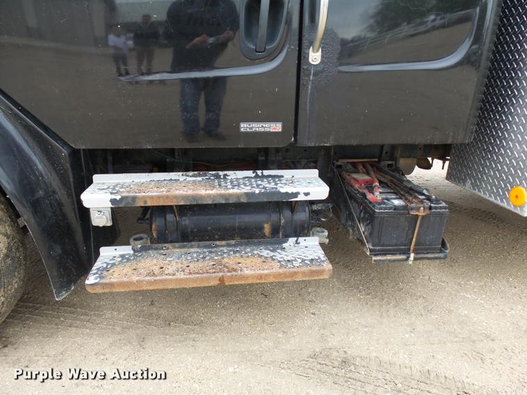 image for item DA3543 2007 Freightliner Business Class M2 service truck