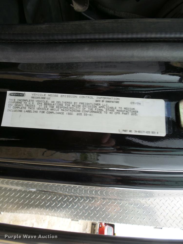 image for item DA3543 2007 Freightliner Business Class M2 service truck