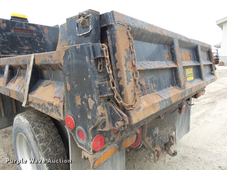 image for item DA3544 2006 Chevrolet C6500 dump truck