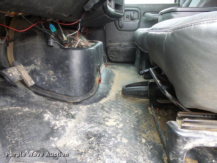 image for item DA3544 2006 Chevrolet C6500 dump truck