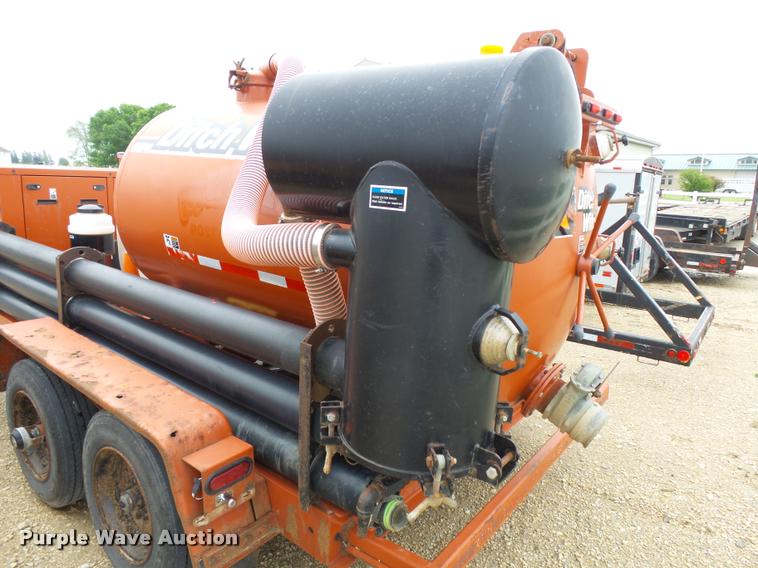 image for item DA3545 2005 Ditch Witch FX30 vacuum excavator