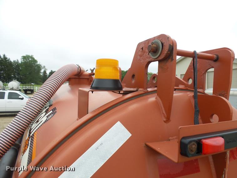 image for item DA3545 2005 Ditch Witch FX30 vacuum excavator