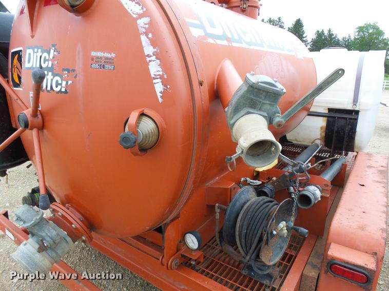 image for item DA3545 2005 Ditch Witch FX30 vacuum excavator