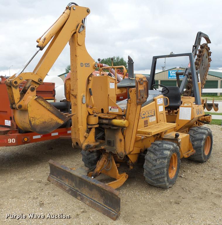image for item DA3551 1995 Case 660 trencher