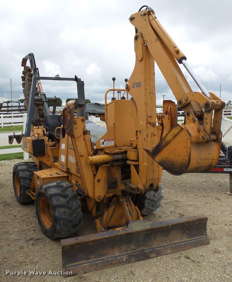 image for item DA3551 1995 Case 660 trencher