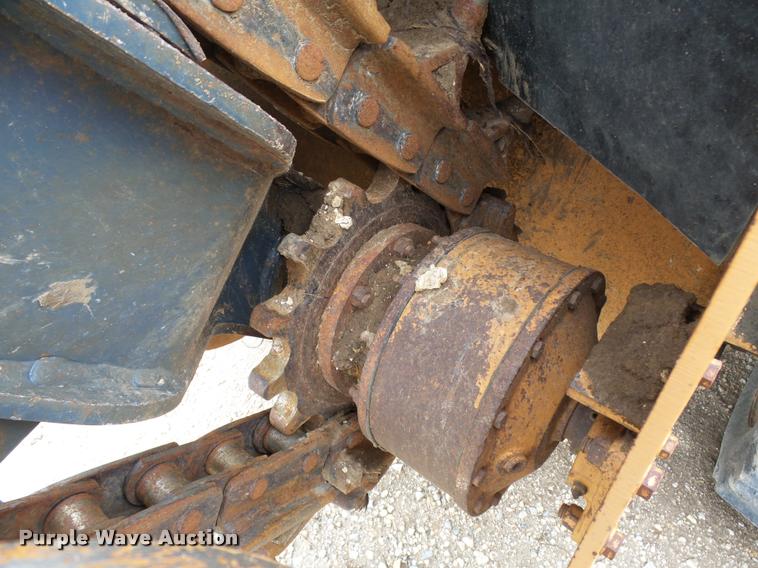 image for item DA3551 1995 Case 660 trencher