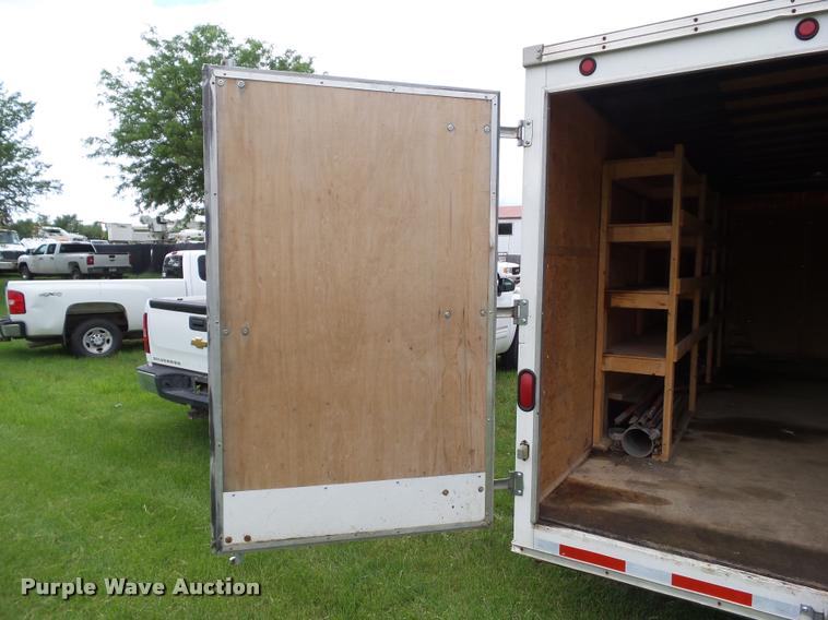 image for item L5567 2004 United Express enclosed cargo trailer