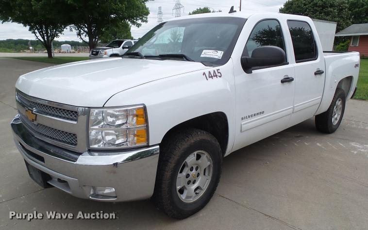 image for item L5568 2012 Chevrolet Silverado 1500 Crew Cab pickup truck