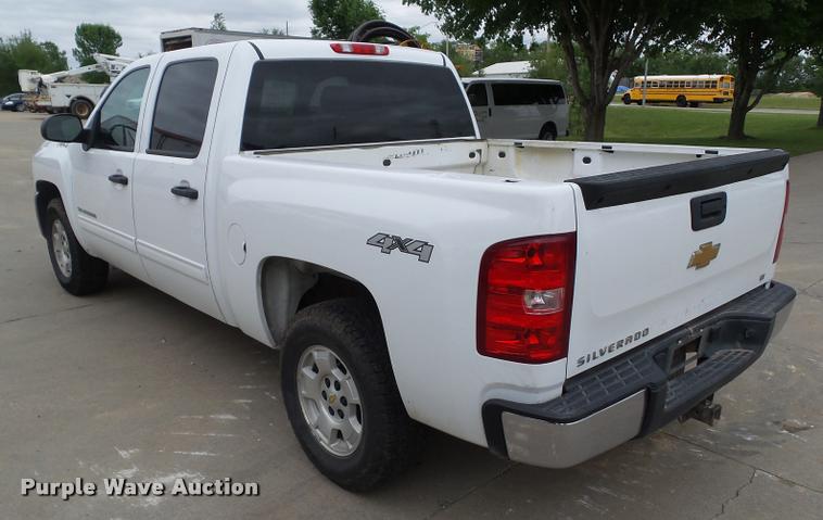image for item L5568 2012 Chevrolet Silverado 1500 Crew Cab pickup truck