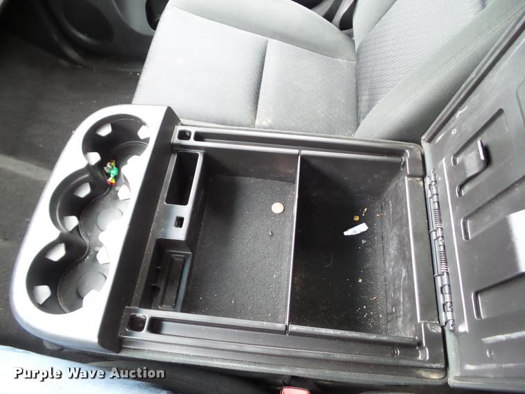 image for item L5568 2012 Chevrolet Silverado 1500 Crew Cab pickup truck