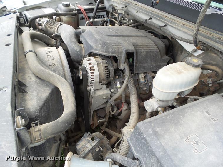 image for item L5569 2007 Chevrolet Silverado 2500HD Ext. Cab pickup truck