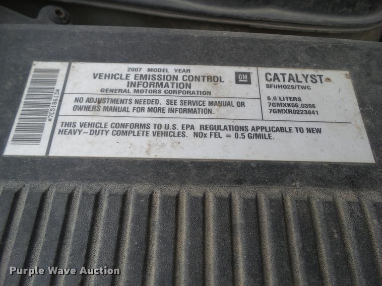 image for item L5569 2007 Chevrolet Silverado 2500HD Ext. Cab pickup truck