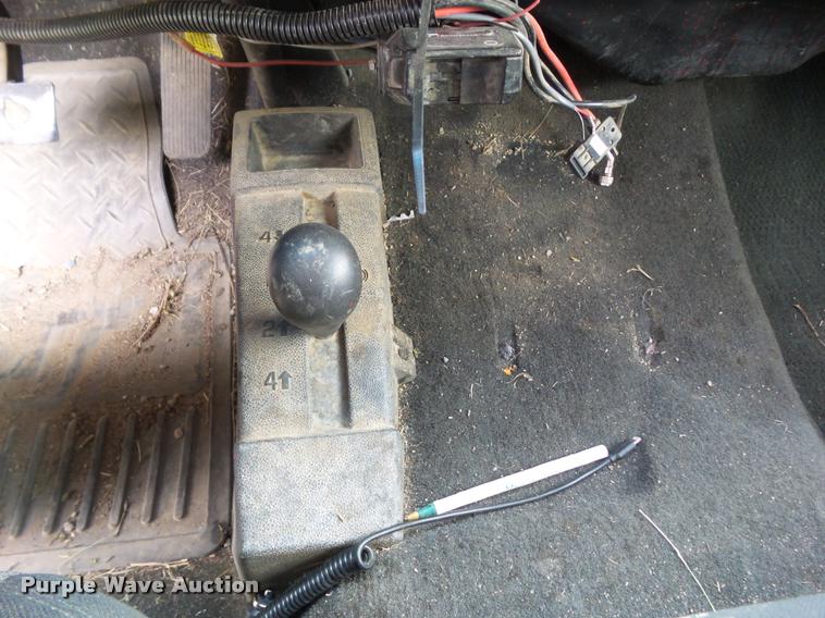 image for item L5569 2007 Chevrolet Silverado 2500HD Ext. Cab pickup truck