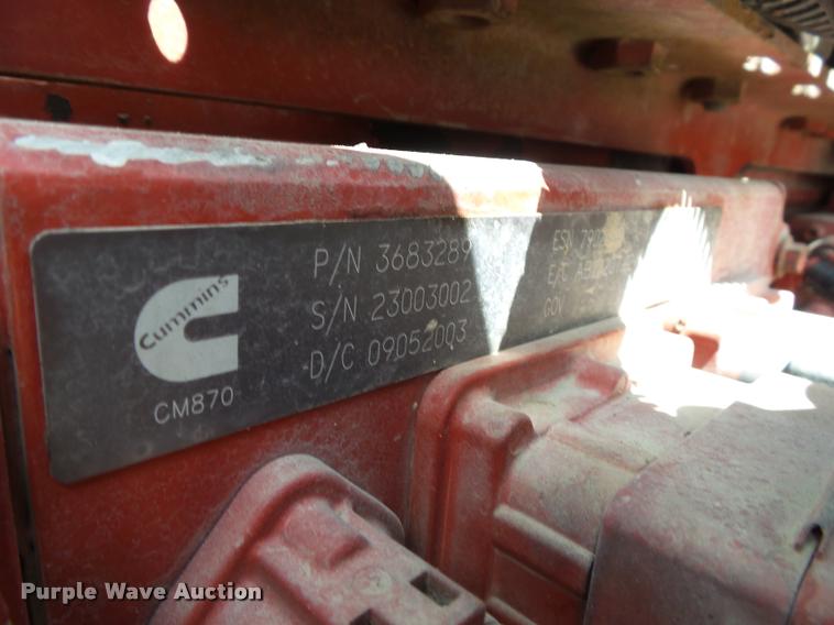 image for item L5571 2004 International 9200i flatbed truck