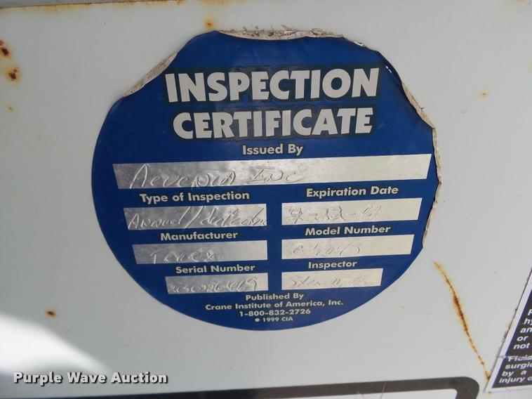 image for item L5573 2005 International DuraStar 4300 service truck with crane