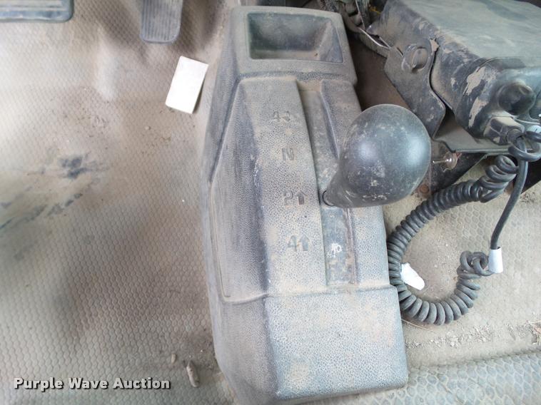 image for item L5576 2011 GMC Sierra 3500HD Crew Cab pickup truck