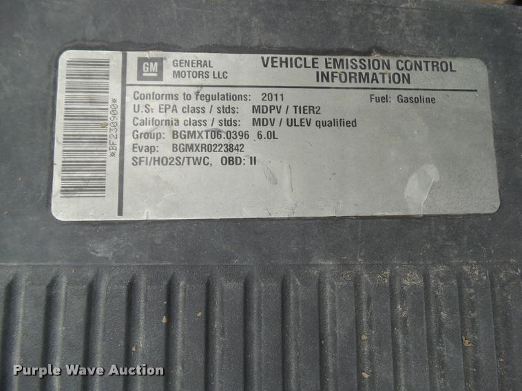 image for item L5576 2011 GMC Sierra 3500HD Crew Cab pickup truck