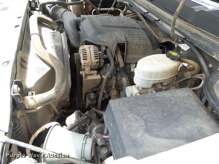 image for item L5577 2010 Chevrolet Silverado 2500HD Crew Cab pickup truck