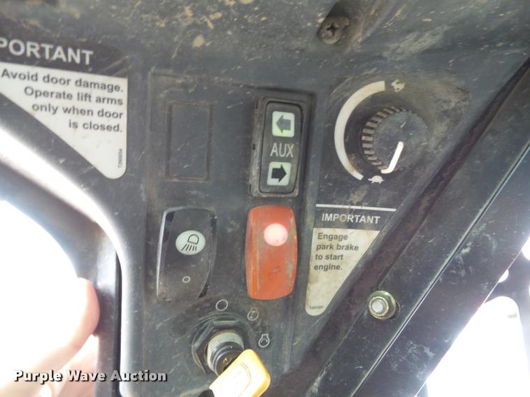 image for item L5578 2012 John Deere 333DT skid steer