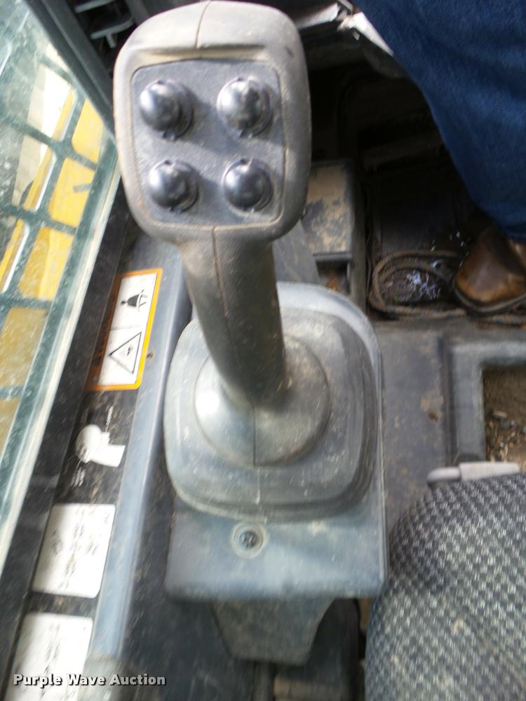 image for item L5578 2012 John Deere 333DT skid steer