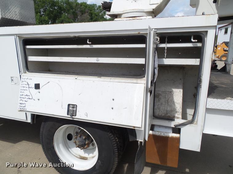 image for item L5579 2001 Freightliner FL70 bucket truck