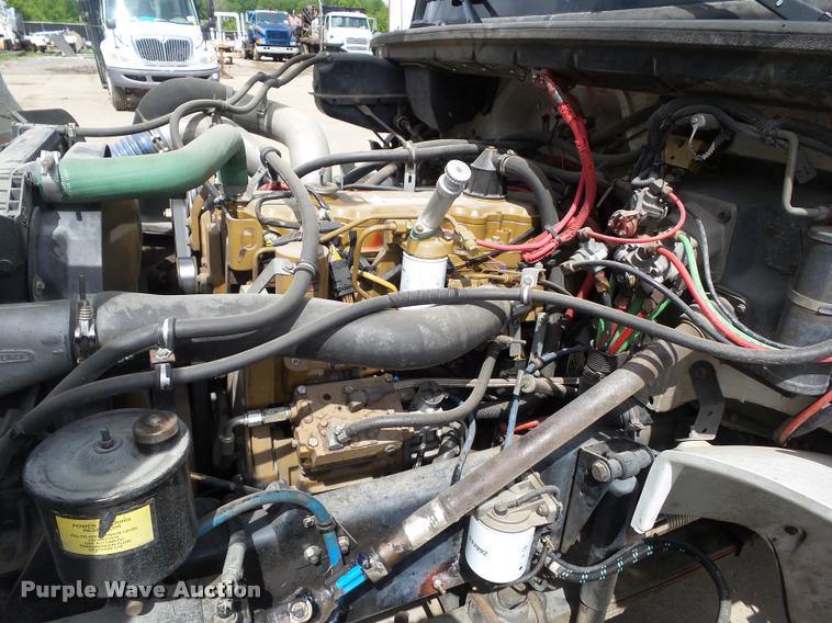 image for item L5579 2001 Freightliner FL70 bucket truck