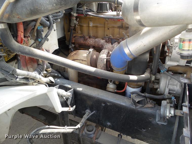 image for item L5579 2001 Freightliner FL70 bucket truck