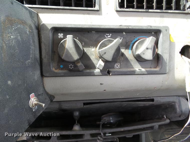 image for item L5579 2001 Freightliner FL70 bucket truck