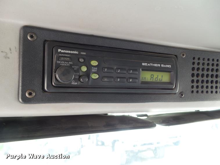 image for item L5579 2001 Freightliner FL70 bucket truck