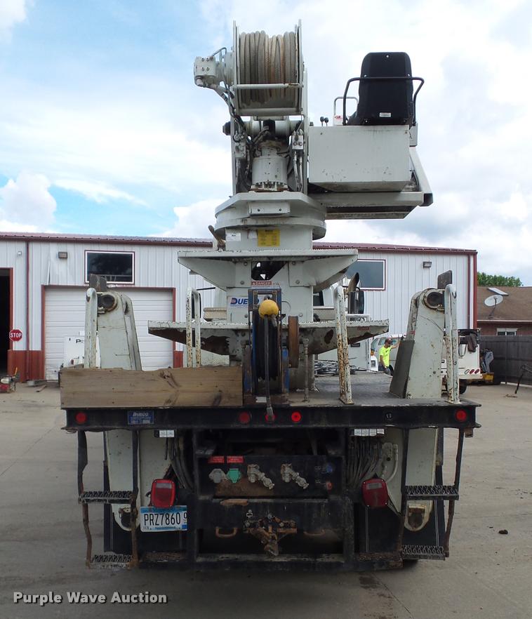 image for item L5580 2009 International 7400 digger derrick truck