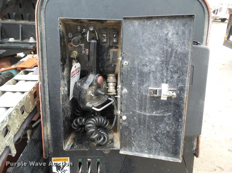 image for item L5588 2012 Ditch Witch JT2020 directional drill