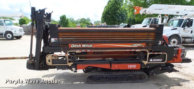 image for item L5589 2010 Ditch Witch JT2020 directional drill