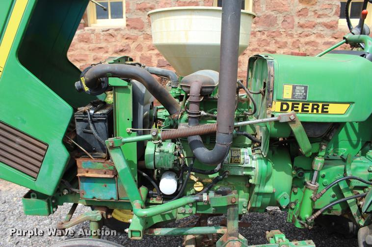 image for item BE9491 1986 John Deere 900HC tractor