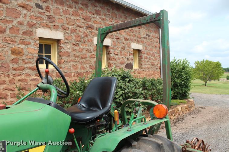 image for item BE9491 1986 John Deere 900HC tractor