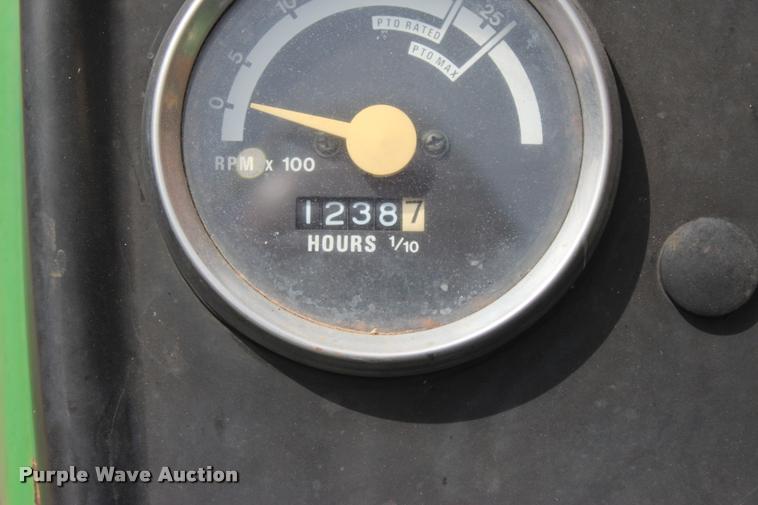 image for item BE9491 1986 John Deere 900HC tractor