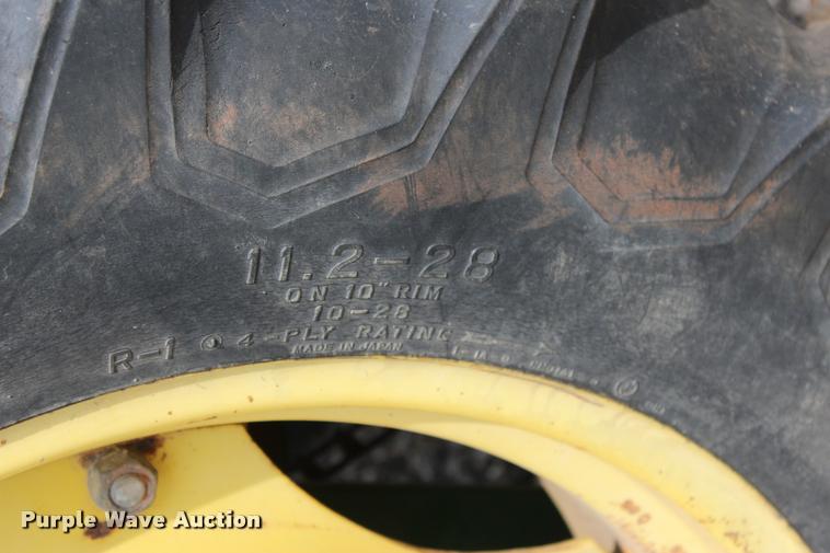 image for item BE9491 1986 John Deere 900HC tractor