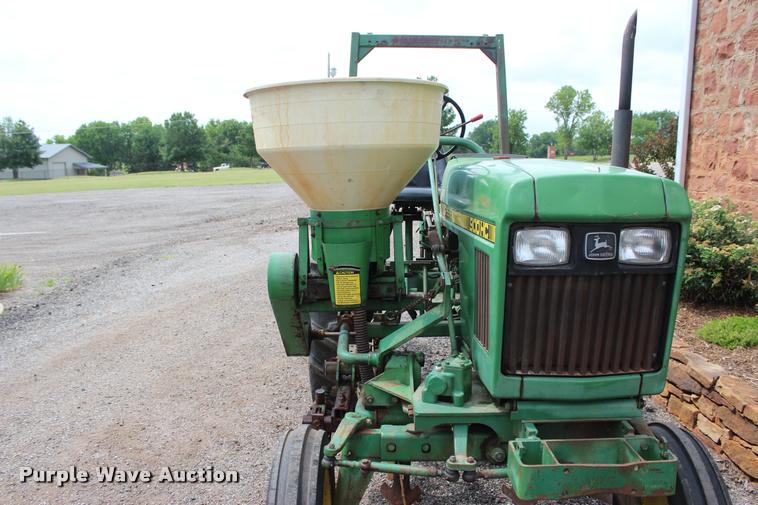 image for item BE9491 1986 John Deere 900HC tractor