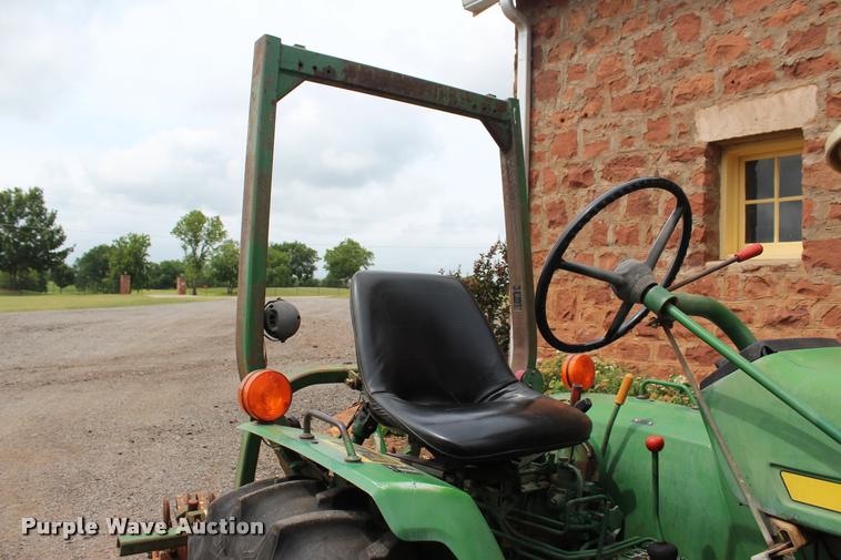 image for item BE9491 1986 John Deere 900HC tractor