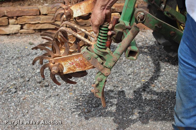 image for item BE9491 1986 John Deere 900HC tractor