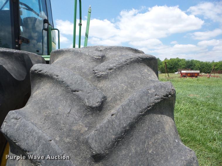 image for item BI9690 1997 John Deere 9400 4WD tractor