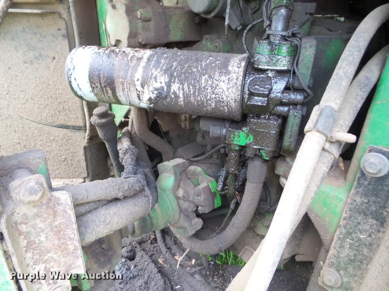 image for item BI9690 1997 John Deere 9400 4WD tractor