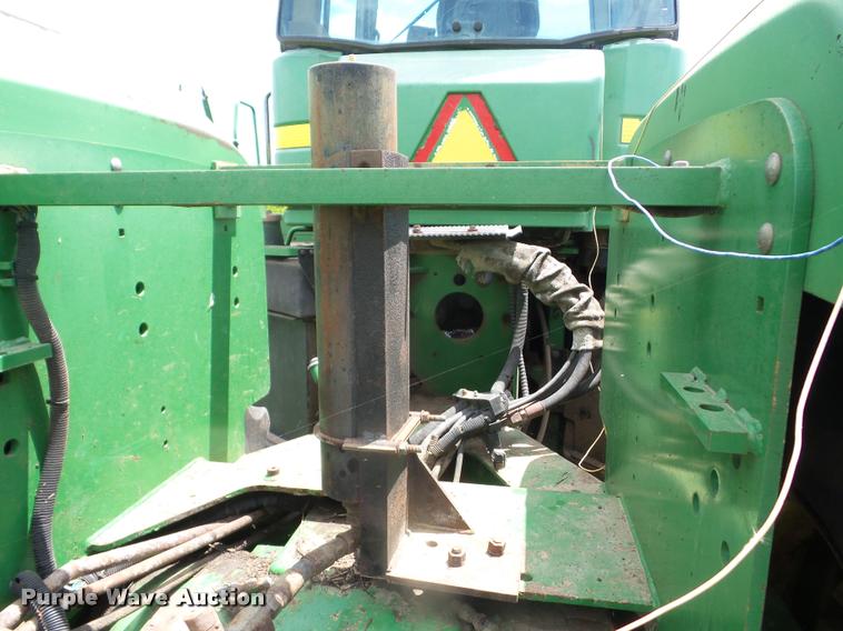 image for item BI9690 1997 John Deere 9400 4WD tractor