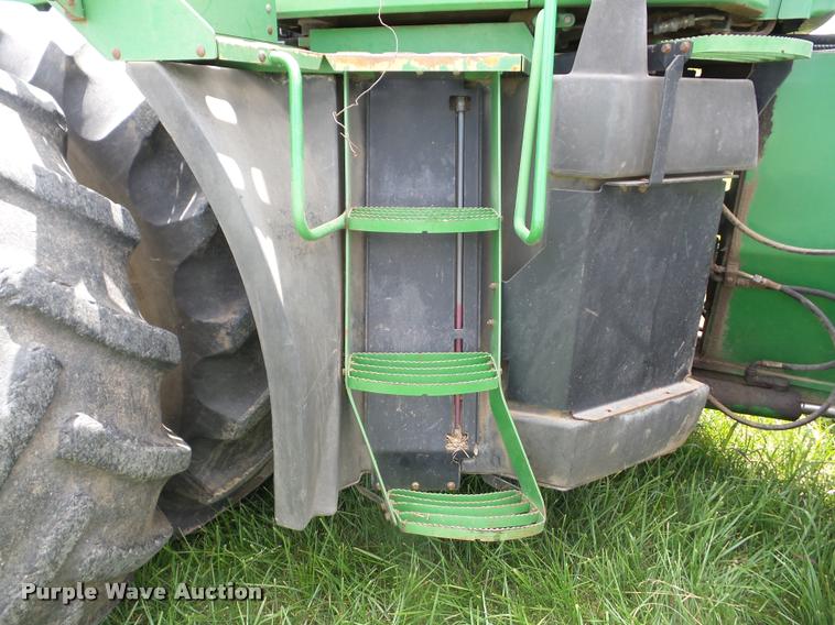 image for item BI9690 1997 John Deere 9400 4WD tractor