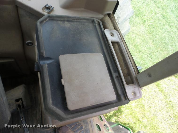 image for item BI9690 1997 John Deere 9400 4WD tractor